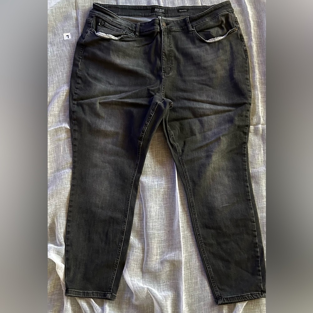 Judy Blue Skinny Fit 24W EUC